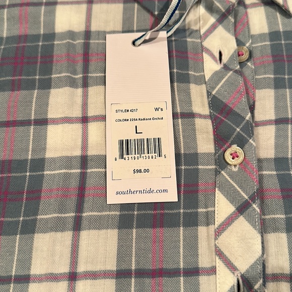 ⭐️ SALE ⭐️NWT Women’s Southern Tide flannel popover, size L - Picture 2 of 8